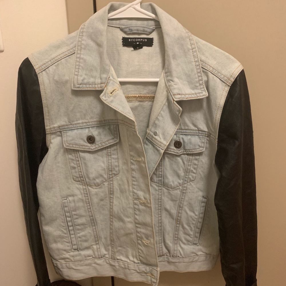 Gorgeous jean jacket with leather sleeves!
